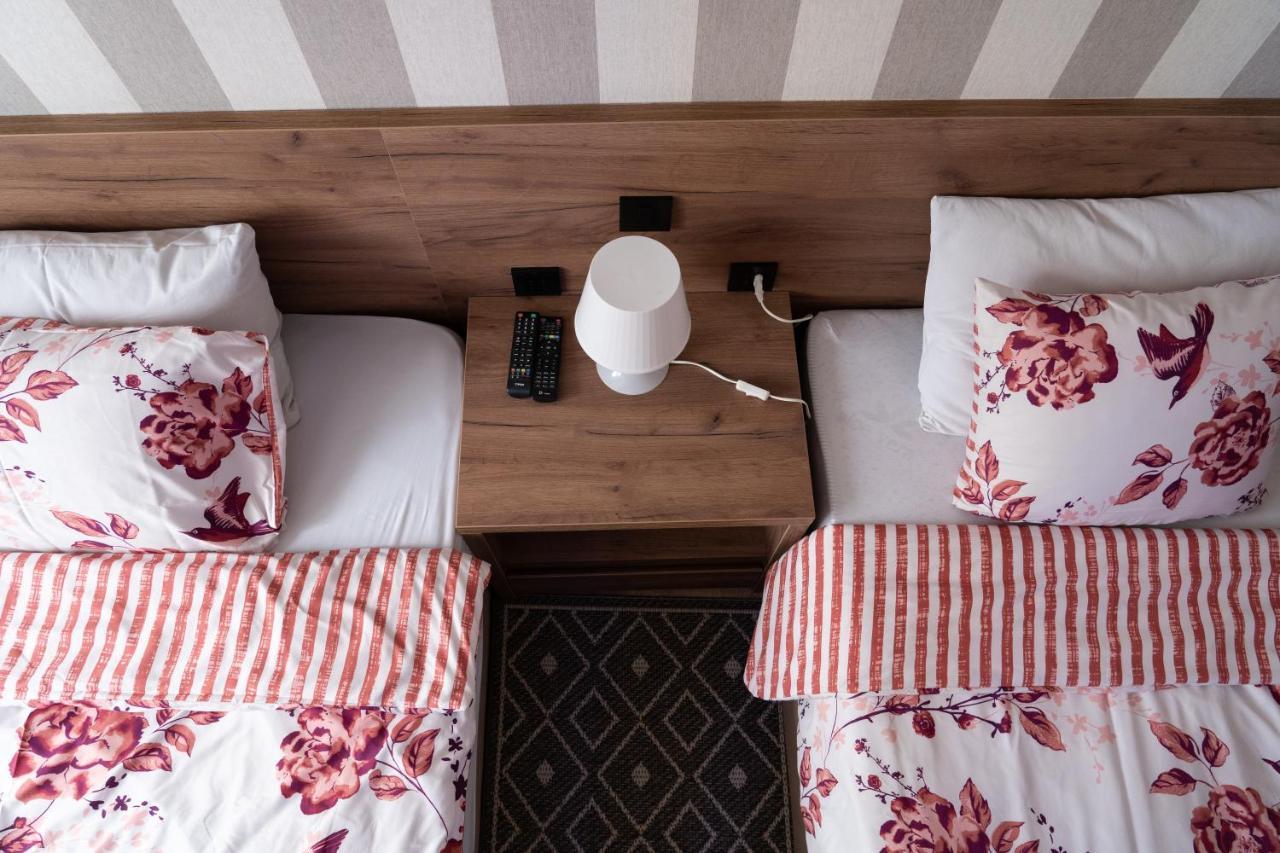 Studio Apartments Maksimovic Nisz Zewnętrze zdjęcie