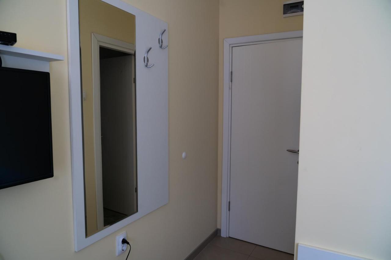 Studio Apartments Maksimovic Nisz Zewnętrze zdjęcie