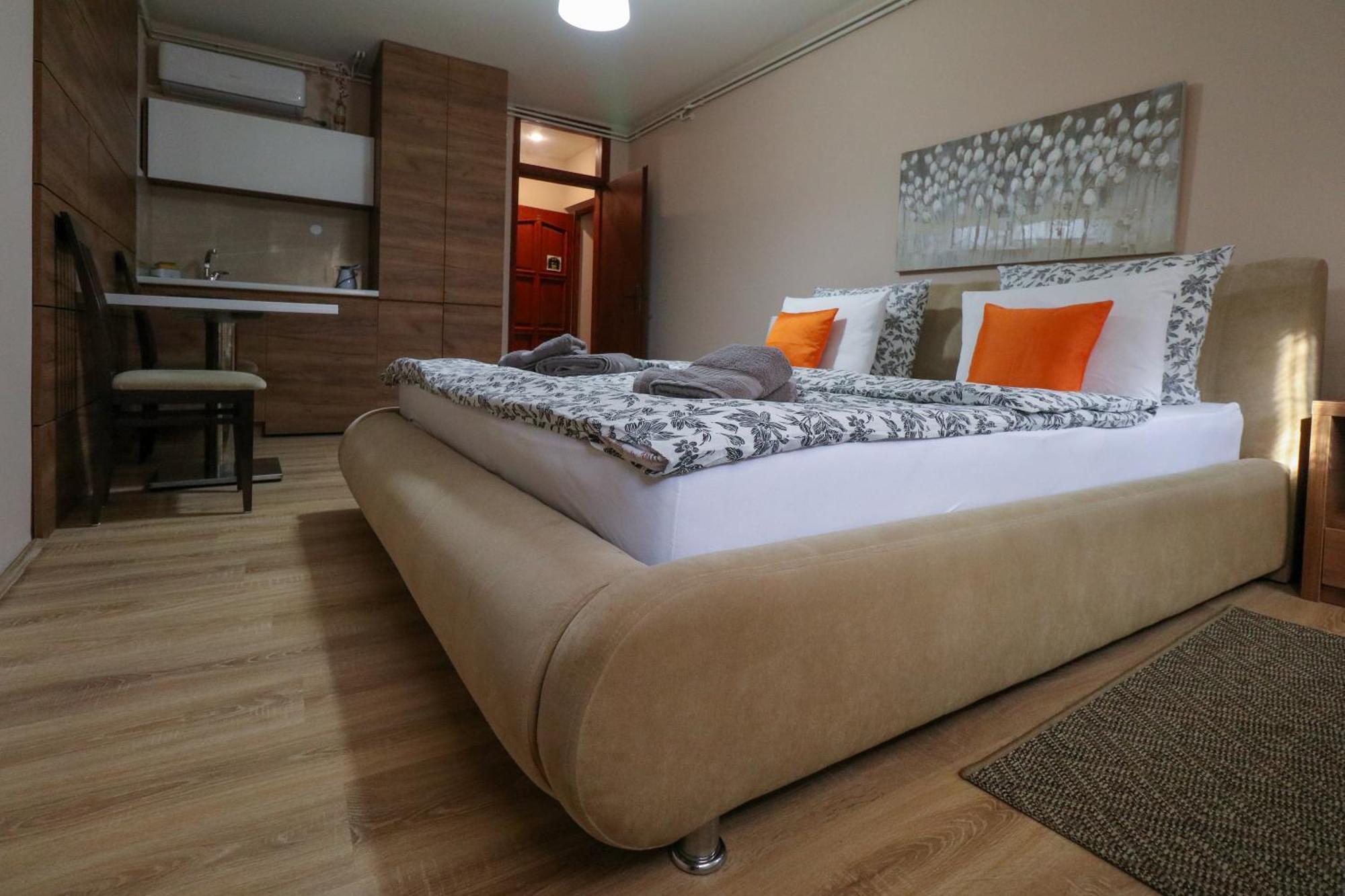 Studio Apartments Maksimovic Nisz Zewnętrze zdjęcie